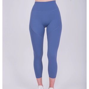 P’tula-the shelby legging : 23" NWOT